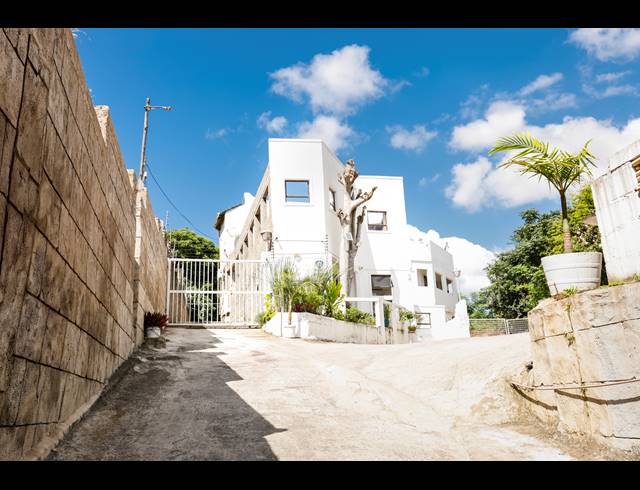 2,500M² GUESTHOUSE FOR SALE IN MORNINGSIDE
